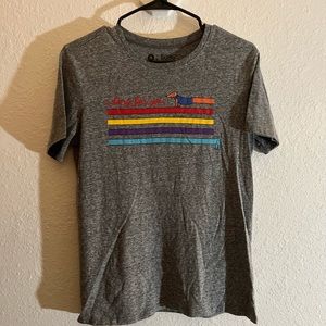 Bob’s from Sketchers adult sz small tee fits 14/16 girls